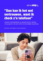 Dan kan ik het wel vertrouwen, want ik check z’n telefoon